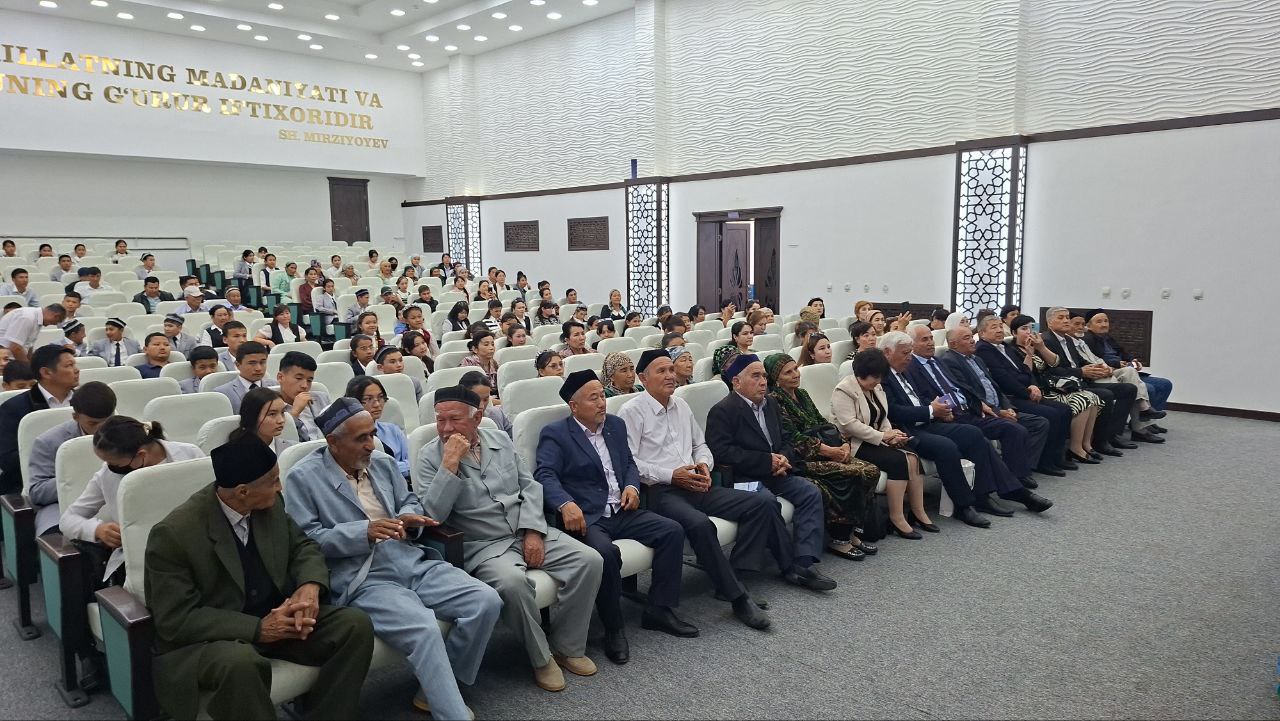 Shoir va yozuvchilar bilan ijodiy uchrashuv