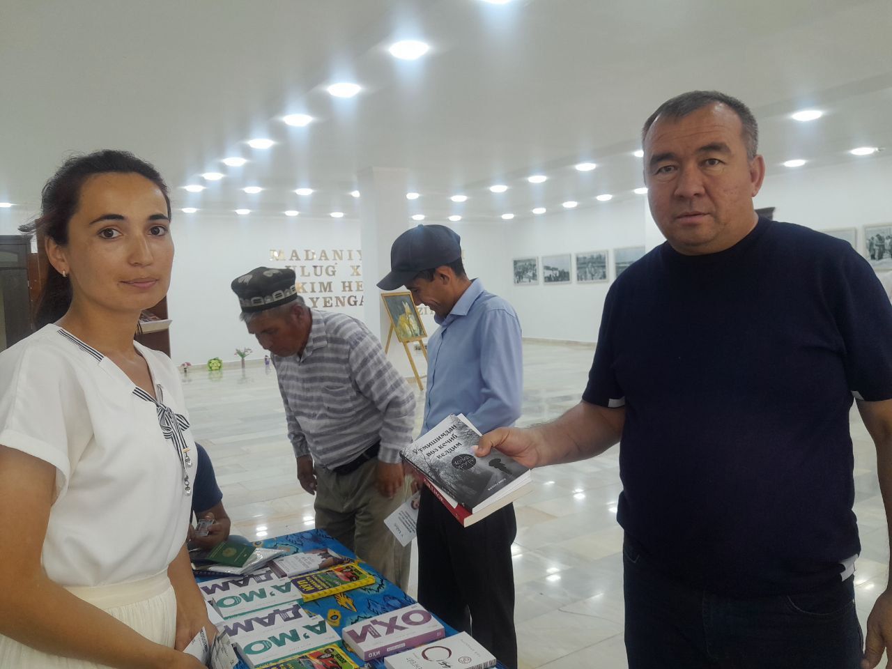 "Farzandimga kitob sovg'a qilaman" nomli kitob yarmarkasi