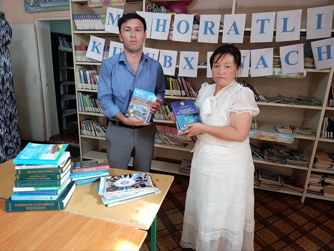 "Kutubxonaga hadyam"